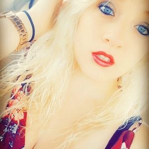 Meet your Posher, Brianna